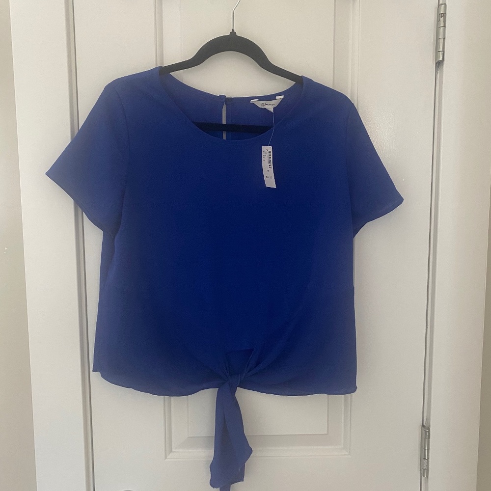 Reitmans Front Tie Top
